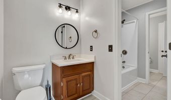 3046 Hawthorne St, Athens, TN 37303