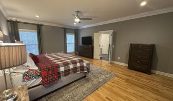 1969 Autumn Creek Dr, Arab, AL 35016