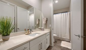 10313 Jade Point Dr, Las Vegas, NV 89135