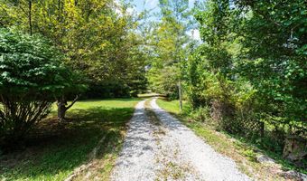 6628 Bateman Ln, Athens, OH 45701
