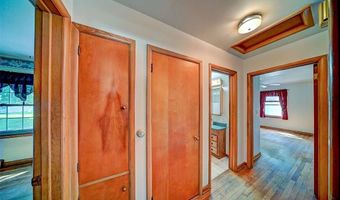 109 S Dubuque St, Anamosa, IA 52205