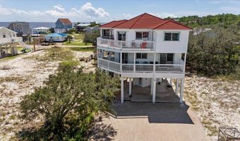 6 Kingfish St, Alligator Point, FL 32346