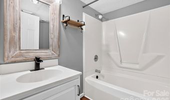 611 Pole Creasman Rd, Asheville, NC 28806