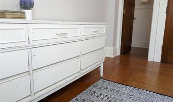 30 Casterton Ave N, Akron, OH 44303