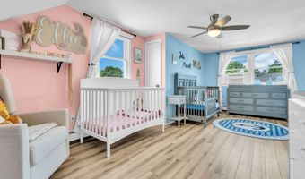 728 Neptune Ave, Beachwood, NJ 08722