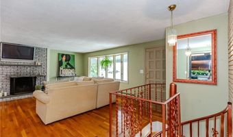 1 Polly Dr, North Providence, RI 02911