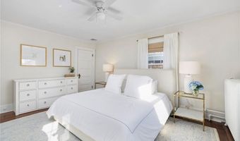 35 Hall Ave, Newport, RI 02840