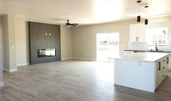 12409 Pawnee Rd, Apple Valley, CA 92308