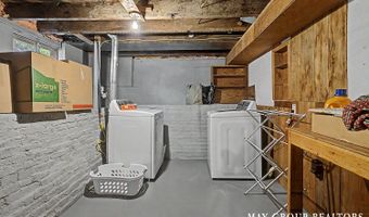 665 Honey Creek Ave NE, Ada, MI 49301