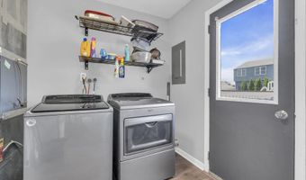 1332 Longboat Ave, Beachwood, NJ 08722
