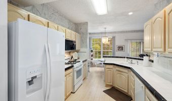 24 Symphony Ave, Bayville, NJ 08721