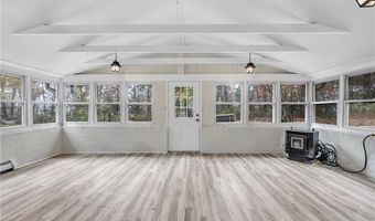8 Sojo Rd Legal In-Law, Brookfield, CT 06804