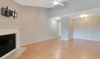 1316 Holgate Dr G5, Ballwin, MO 63021
