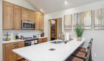 41 BARTON RIDGE Dr, Breckenridge, CO 80424