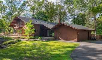 40 Brighton Rd, Andover, NJ 07821