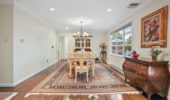 27 E Gate Rd, Danbury, CT 06811
