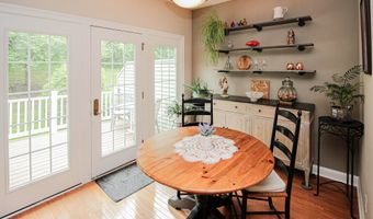 6 Lawrence Ave 6, Danbury, CT 06810