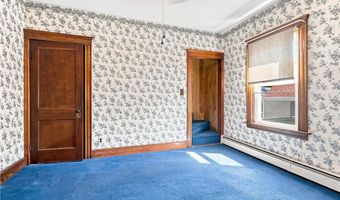 29 E Earle St, Cumberland, RI 02864