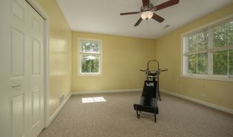 660 Birch Hollow Dr, Antioch, IL 60002