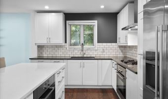 515 W DIVERSEY Ave, Addison, IL 60101