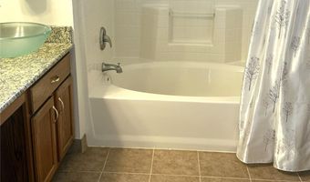 3755 Brookchase Ln, Charlotte, NC 28205