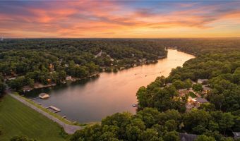 40 Duvall Ln, Bella Vista, AR 72715