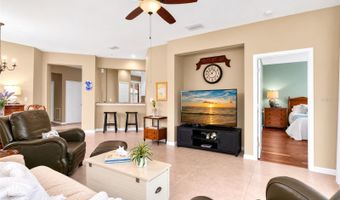 335 SENECA FALLS Dr, Apollo Beach, FL 33572