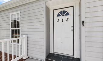 513 Pauline Dr, Bonneau, SC 29431