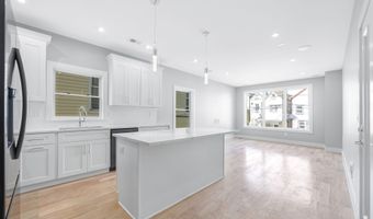 88 W 20TH St 1, Bayonne, NJ 07002