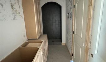 9401 Far Hills Ct, Edmond, OK 73034