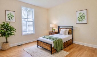 7313 BYRNELEY Ln, Annandale, VA 22003