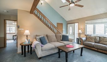 82 LINDBERGH Cir, Albrightsville, PA 18210