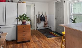 26 Wesley St Ct, Bath, ME 04530