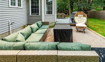 195 Oakland Beach Ave, Warwick, RI 02889
