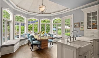 43 Newfane Rd, Bedford, NH 03110