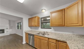 56 Billingsley Dr, Bella Vista, AR 72715