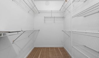 5971 Creekview Ct, Ann Arbor, MI 48108