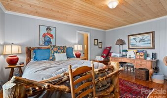 479 Old Dummy Line Rd, Balsam, NC 28707