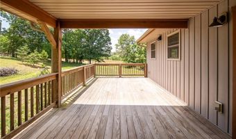 186 Pipers Creek Trl, Ararat, NC 27007
