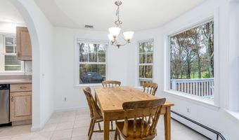 189 Dromoland Ln, Barnstable, MA 02630