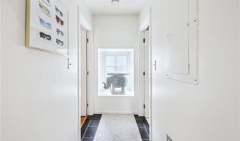 25 Water St 101, East Greenwich, RI 02818