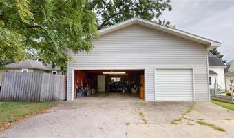 819 4th Ave NE, Austin, MN 55912
