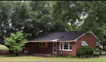 703 Blackmon St N, Bethune, SC 29009