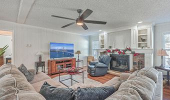 208 Catfish Landing Cir, Bonneau, SC 29431