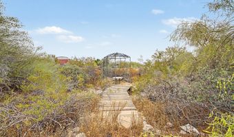 1065 W WHITELEY St, Apache Junction, AZ 85120