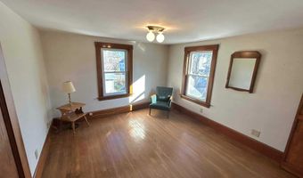 208 7th St, Bangor, ME 04401