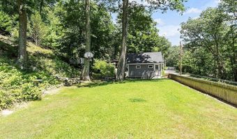 55 Ashby Rd, Ashburnham, MA 01430