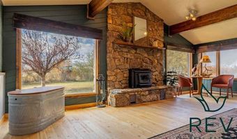28 Panorama Ln, Cody, WY 82414