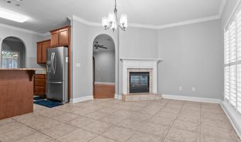 1711 River Pointe Dr, Albany, GA 31707