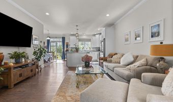 5 W Cross Trl 5, Danbury, CT 06810